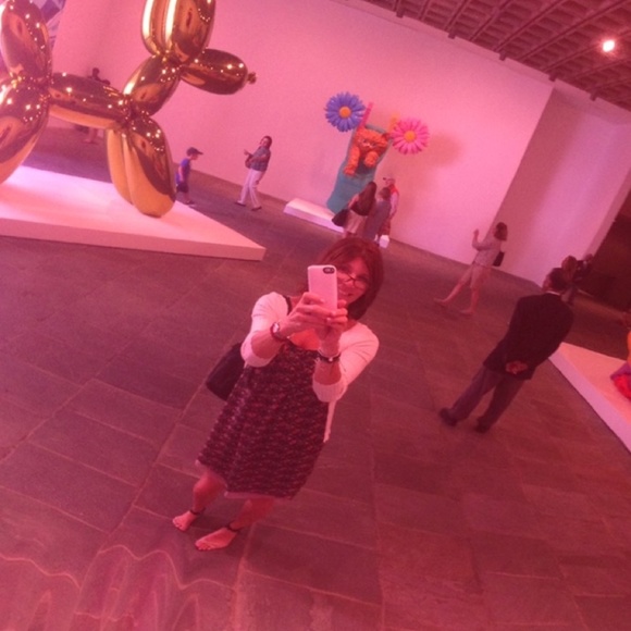 Meet your Posher, Helen - Picture 2 of 2